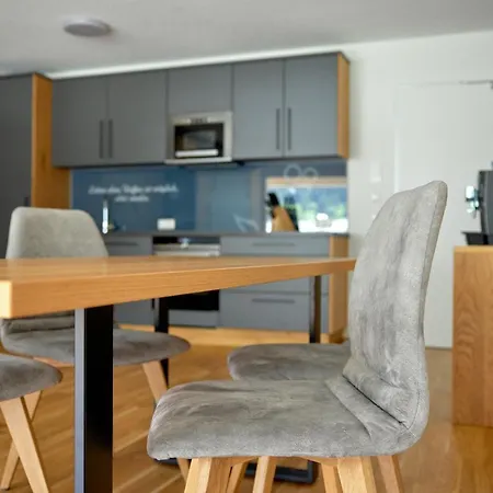 Appartement Zapfig Living Arlberg