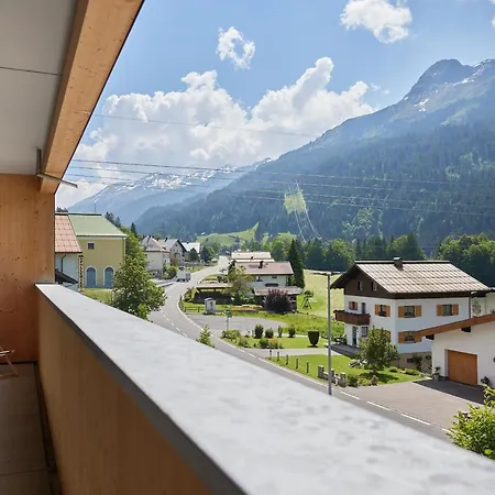 Zapfig Living Arlberg Appartement Wald am Arlberg