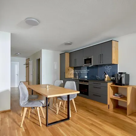 Apartment Zapfig Living Arlberg *
